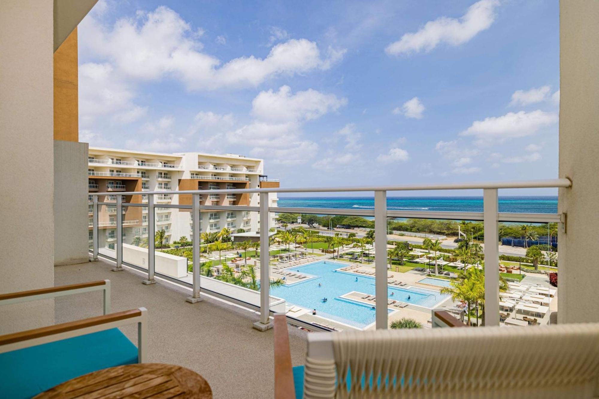 Embassy Suites By Hilton Aruba Beach Resort Palm Beach Dış mekan fotoğraf